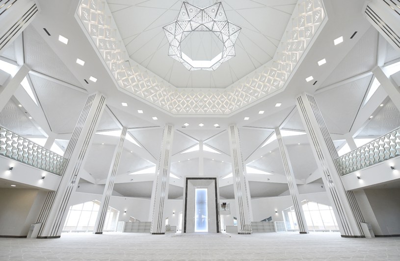 Indoor view Mosque in Kasachstan.© David Michulec NEUBAU